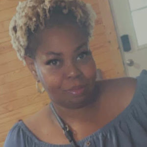 Meet your Posher, Valerie